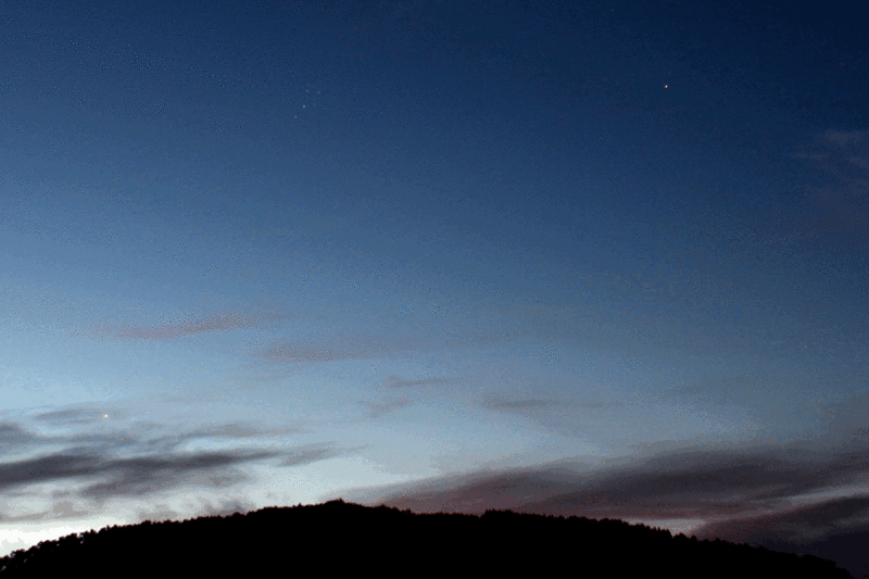 File:Jupiter-mars-plejaden 2024-07-08 IMG 2438-scaled.gif